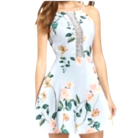 KEEPSAKE THE LABEL Do It Right Floral Printed Flowy Mini Dress size M - Picture 2 of 10